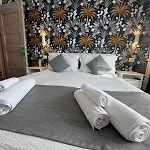 Yoyo House Luxury ベッド・アンド・ブレックファスト ナポリ
