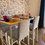 ベッド・アンド・ブレックファスト Yoyo House Luxury 4*