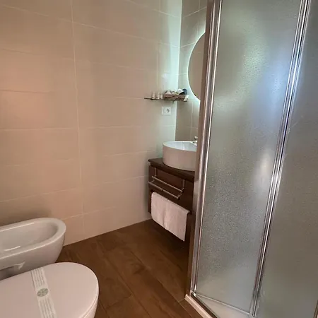 Yoyo House Luxury 4* Неаполь