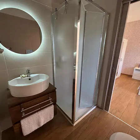 Yoyo House Luxury 4*