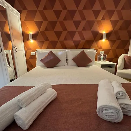 Yoyo House Luxury 4*