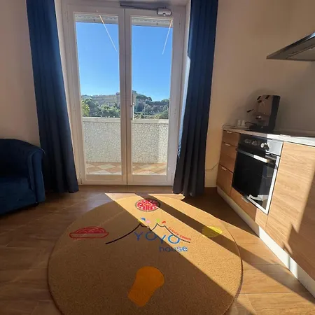 Yoyo House Luxury Отель типа 