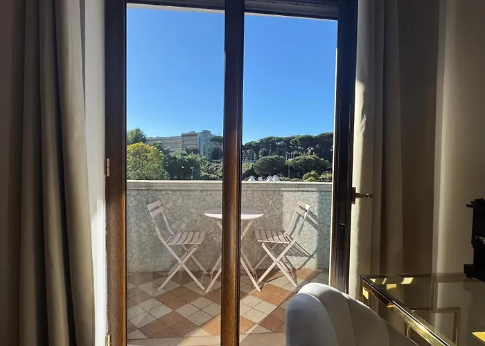 Yoyo House Luxury 4*