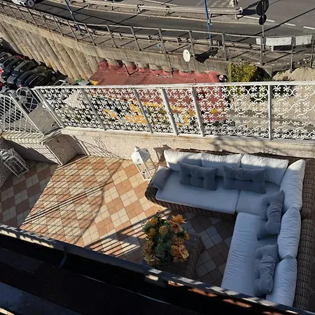 Nocleg ze śniadaniem Yoyo House Luxury